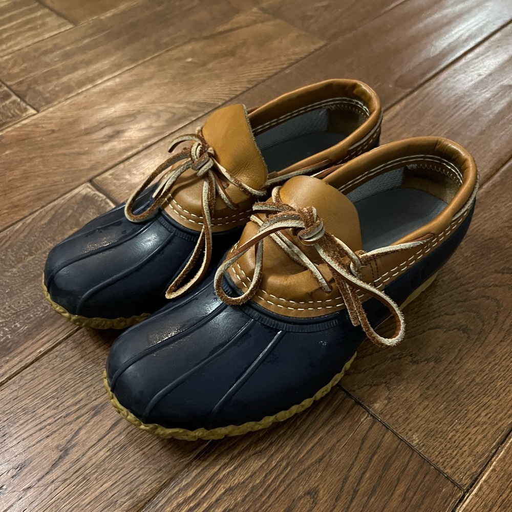 Tan/Navy LLBean Waterproof Rubber Moc Boot, Women, Size 8
